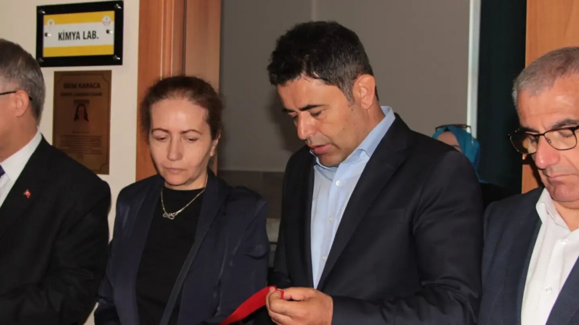 İrem Karaca Kimya Laboratuvarı